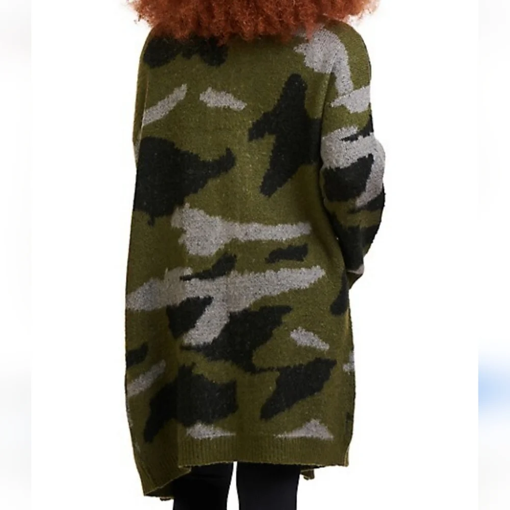 Black Tape Long Open Front Camo Cardigan - Picture 3 of 10
